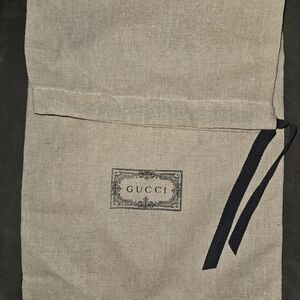Gucci dust bag 16x8